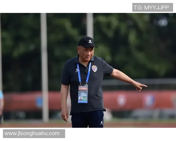 武汉足球队逆袭之路总决赛特别报道展现奋斗与荣耀的传奇故事